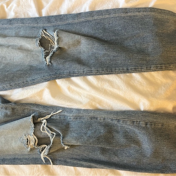 Citizens of Humanity Liya Crop Jeans in Torn 24 - Picture 6 of 8